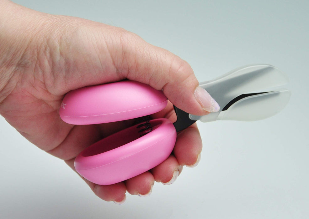 Hasegawa Knives Harac Scissors Casta Pink with Cover - Compact D4.5xH6cm Size-Kiichin - The #1 Place for Japanese Goods in Your Hand!