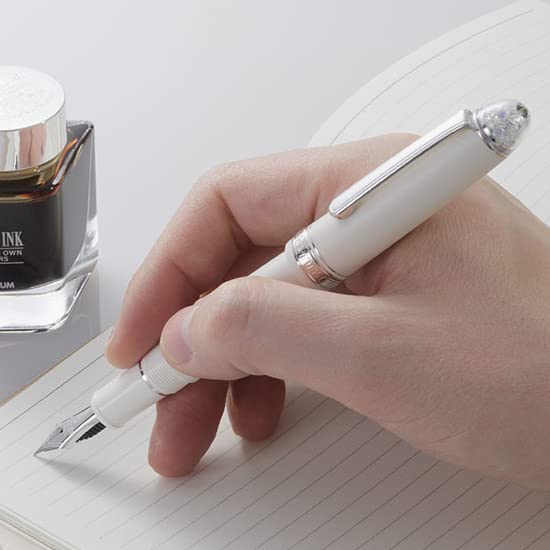 Platinum Brand #3776 Century Yvoire F Fountain Pen with Heart-Shaped Design-Kiichin - The #1 Place for Japanese Goods in Your Hand!