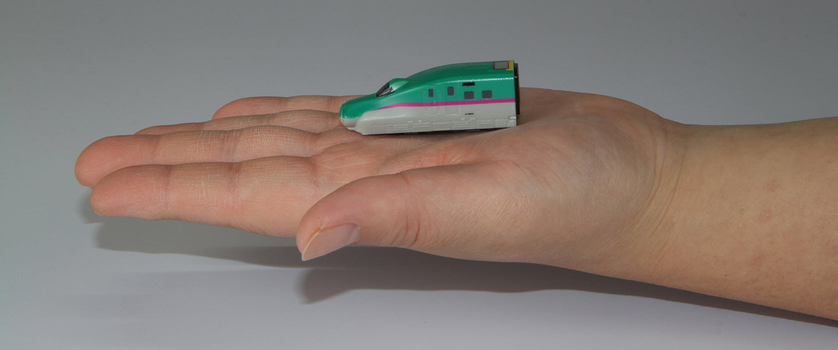 Rokuhan E5 Series Z Shorty Shinkansen Hayabusa Model Train Z Gauge-Kiichin - The #1 Place for Japanese Goods in Your Hand!