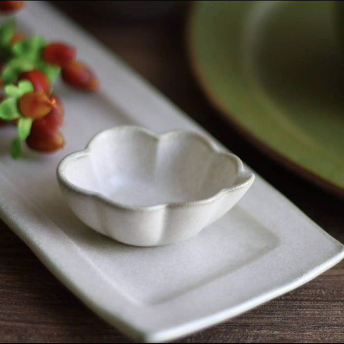 Aito Sui Soy Sauce Plate Cloud Bean Bowl 6.5cm Moon White Mino Ware 288215 White-Kiichin - The #1 Place for Japanese Goods in Your Hand!