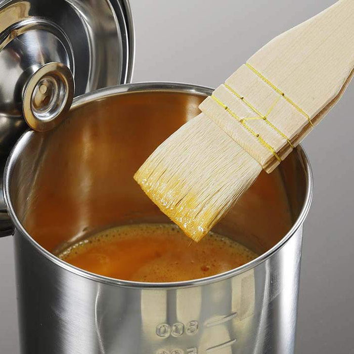 Premium 30mm White Goat Hair Confectionery Cooking Brush by Ebm-Kiichin - The #1 Place for Japanese Goods in Your Hand!