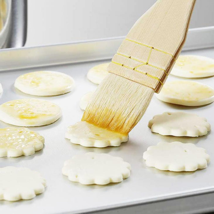 Premium 30mm White Goat Hair Confectionery Cooking Brush by Ebm-Kiichin - The #1 Place for Japanese Goods in Your Hand!
