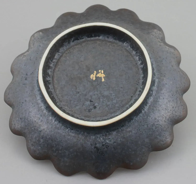 24to3 Nishitomi Ceramic Ware Arita Ware Chrysanthemum Salt Dish