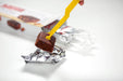 https://cdn.shopify.com/s/files/1/0564/5166/1891/files/Skater-Tongs-HandStainFree-Candy-Tongs-Hello-Kitty-Snack-Time-Ktg2A-4973307520617-3.jpg?v=1753676357