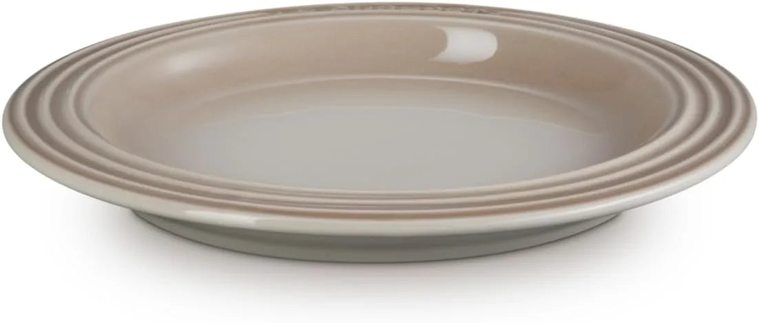 Le Creuset Nutmeg 7.1 Inch Heat Resistant Plate Microwave Oven Safe Le Creuset