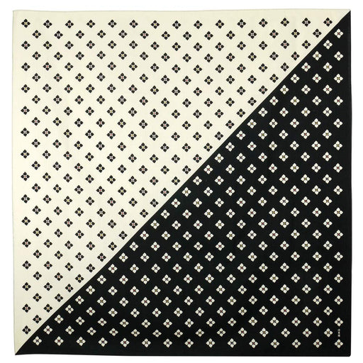 Hama Pattern 90Cm Japanese 4-Leaf Komon Black Cloth-Kiichin - The #1 Place for Japanese Goods in Your Hand!